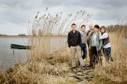 Familieportret familiefoto in het riet-1