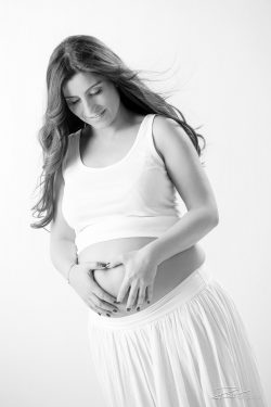 Zwangerschapsshoot in studio in ZW-3