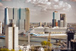 PortofRotterdam - cruiseschip wilhelminapier