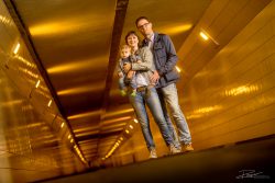 Familieportret in de Maastunnel