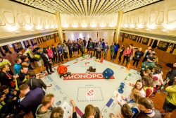 Groot Monopolyspel aan boord van de SS Rotterdam.