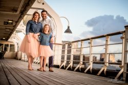 Familieportret op SS Rotterdam