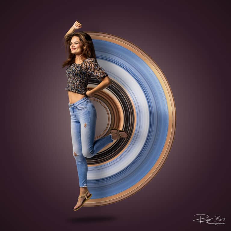 Leuke vrolijke portretfoto. De foto werd in de studio gemaakt.