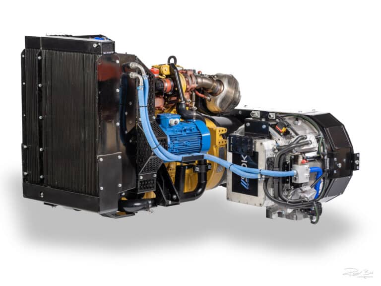 Productfotografie voor SDK Engineering van een Diesel/electromotor